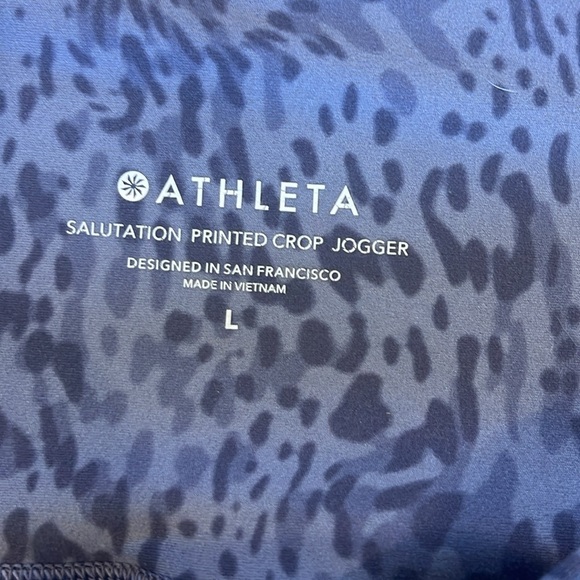 Athleta Violet Print Salutation Crop Jogger Lifestyle Fitness Pant - Picture 10 of 12